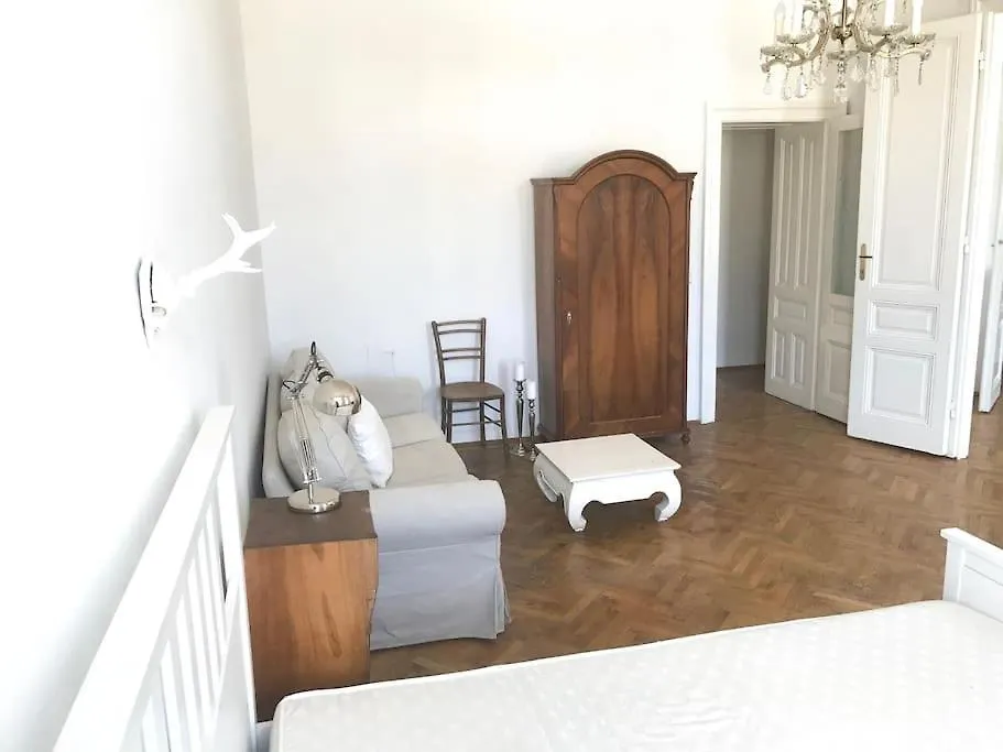 Apartment Wiener Altbauwohnung Österreich